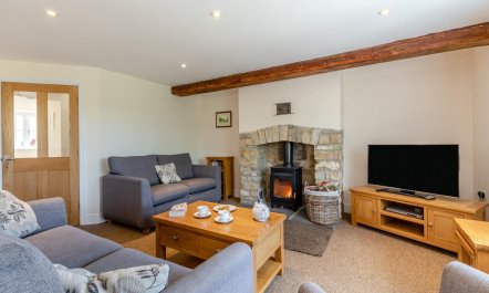 3 Bed in Burton Bradstock 3