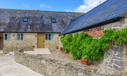 3 Bed in Burton Bradstock