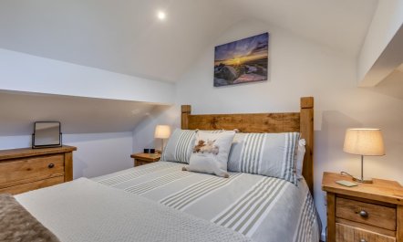 1 Bed in Peak Forest 3