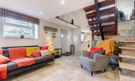 1 Bed in Peak Forest 6