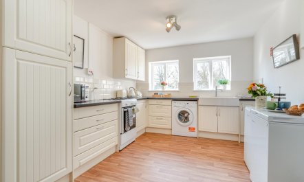 2 Bed in Southwell 6