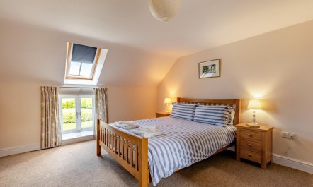 3 Bed in Burton Bradstock 8