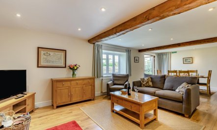 3 Bed in Burton Bradstock 3