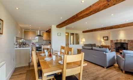 3 Bed in Burton Bradstock 4