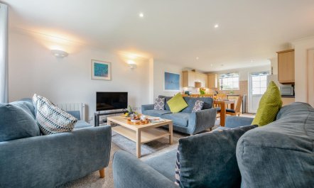 4 Bed in Newquay