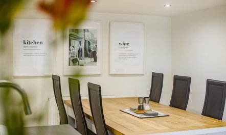 3 Bed in Whaley Bridge 6