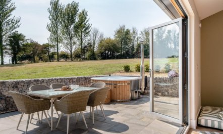 3 Bed in Adgestone 2