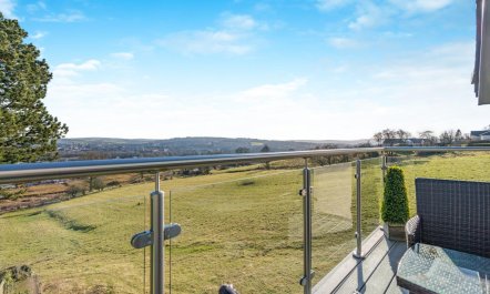 2 Bed in Barrowford 1