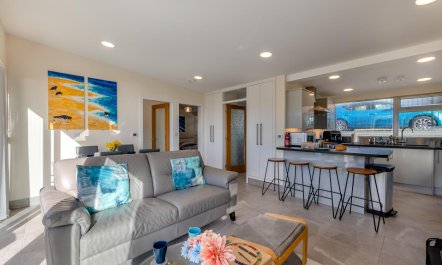 2 Bed in Aberdovey 5