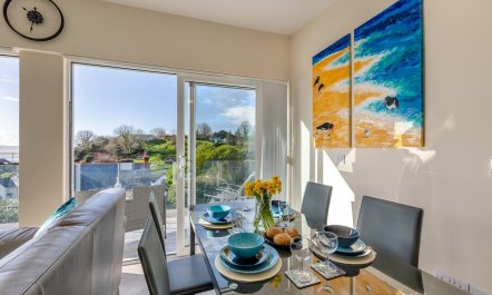 2 Bed in Aberdovey 4