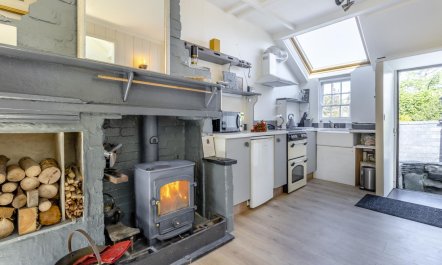 1 Bed in Llwyngwril 4