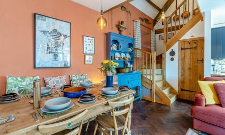 2 Bed in Llandetty 7