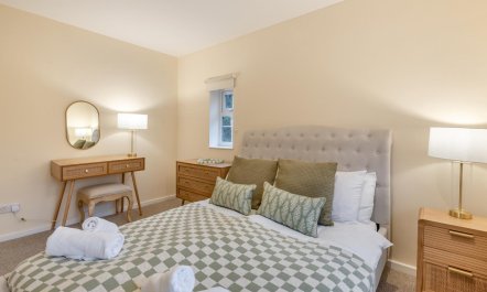 3 Bed in Southwell 8