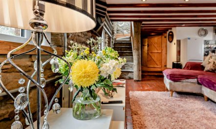 2 Bed in Port Talbot 5