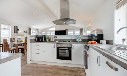 2 Bed in St. Merryn 2