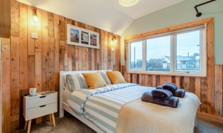 2 Bed in Eccles-on-Sea 3