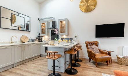 2 Bed in Holmesfield 4