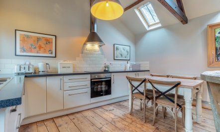 6 Bed in Walsingham 9