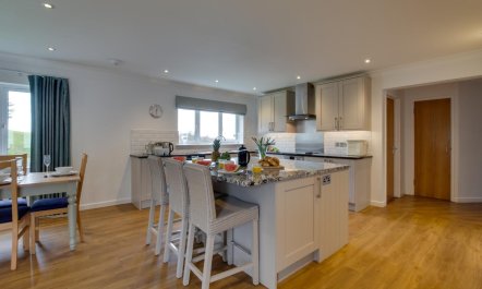 2 Bed in Padstow 6