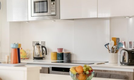 1 Bed in Freshwater 8