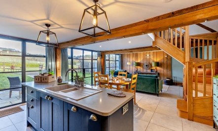 1 Bed in Downton-on-the-Rock