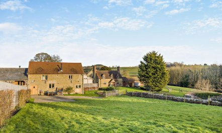 1 Bed in Downton-on-the-Rock