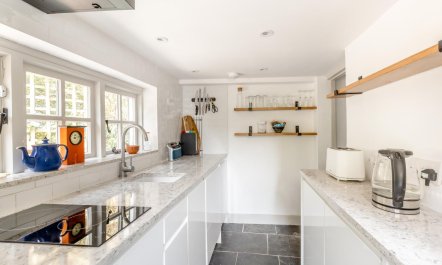 2 Bed in Higher Clovelly 4