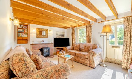 2 Bed in Old Bolingbroke 1