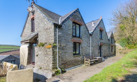 5 Bed in East Allington 1