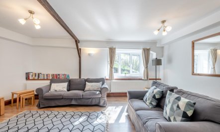 4 Bed in East Allington 2