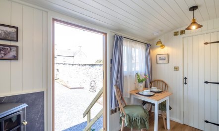 1 Bed in Llannefydd 8