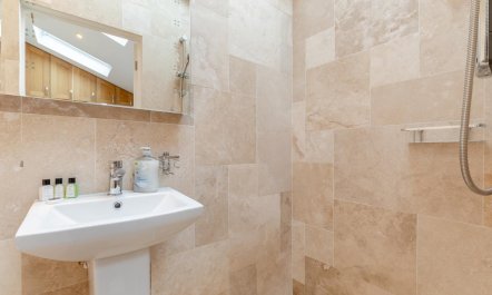 4 Bed in Alsop-en-le-Dale 7