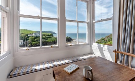 4 Bed in Little Haven 3