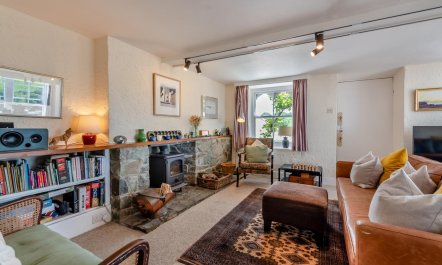 4 Bed in Little Haven 9