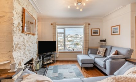 2 Bed in Brixham 1