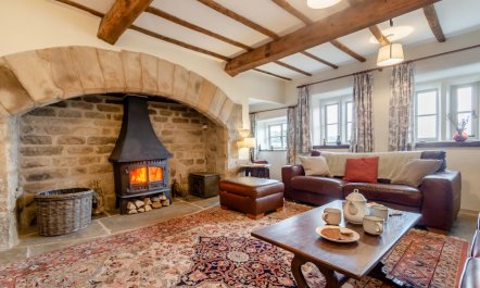 4 Bed in East Morton 7