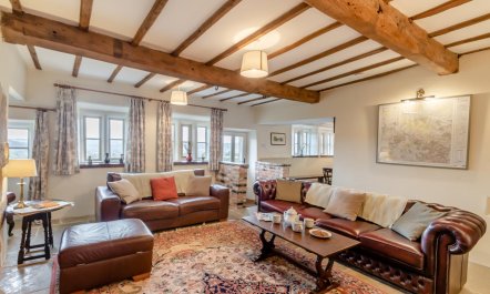 4 Bed in East Morton 4