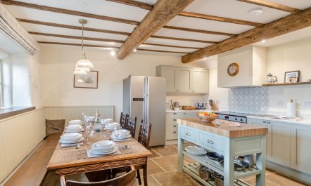 4 Bed in East Morton 3