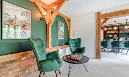 4 Bed in Shadoxhurst 5