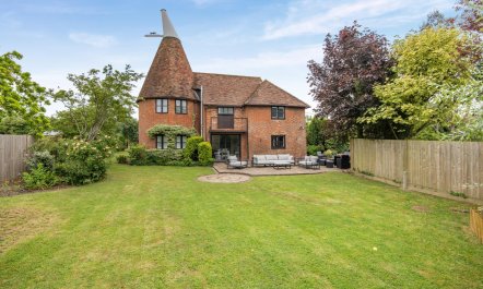 4 Bed in Shadoxhurst