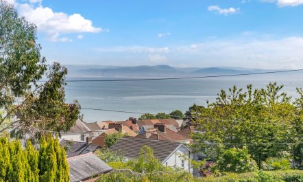 4 Bed in Mumbles 1