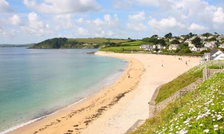 4 Bed in Helford 9