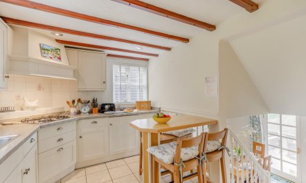 2 Bed in Looe 7