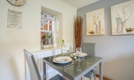 1 Bed in Llandwrog 6