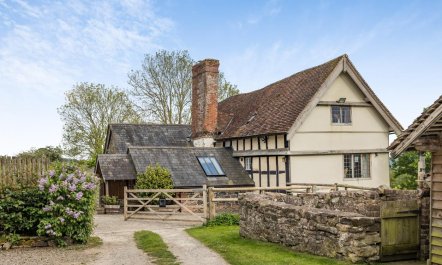 5 Bed in Nash 1