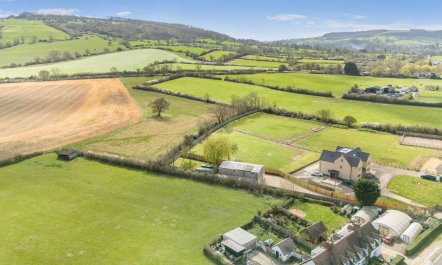 3 Bed in Winchcombe 1