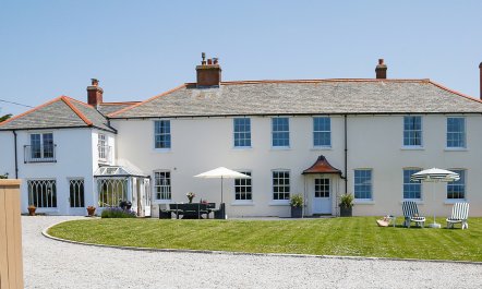 Porthcothan House