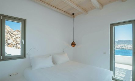 Azure Cliffs, Paros 7