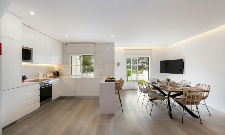 Coastal Vista Locale 1