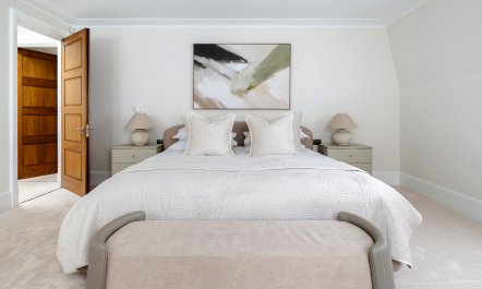 Champagne in Mayfair 7